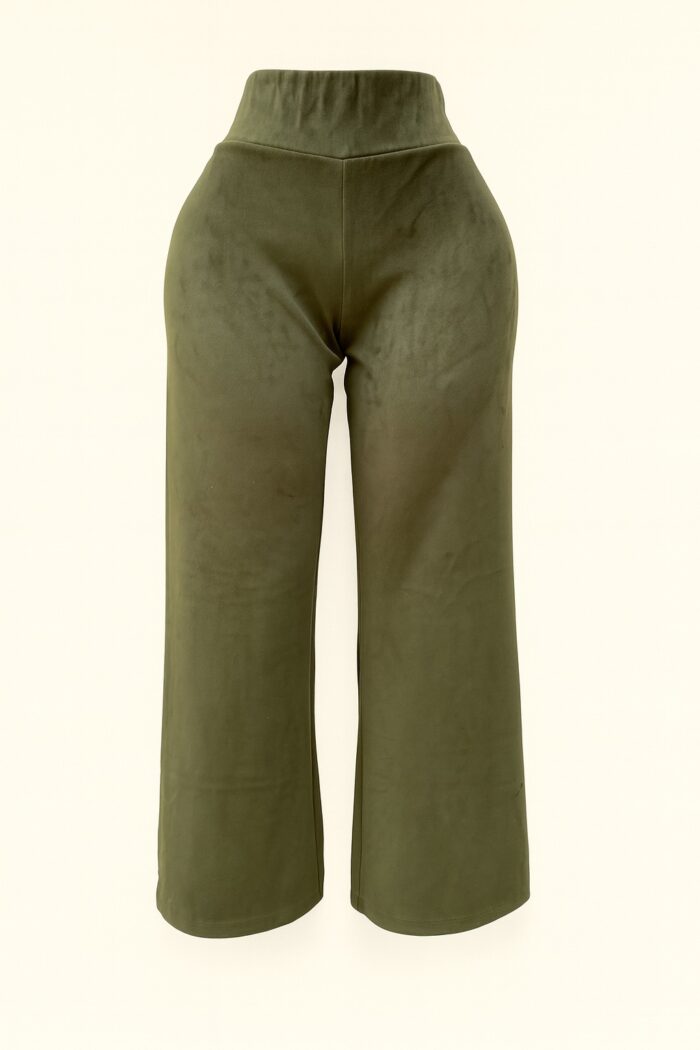 Kaeli Smith S10 - Image 1